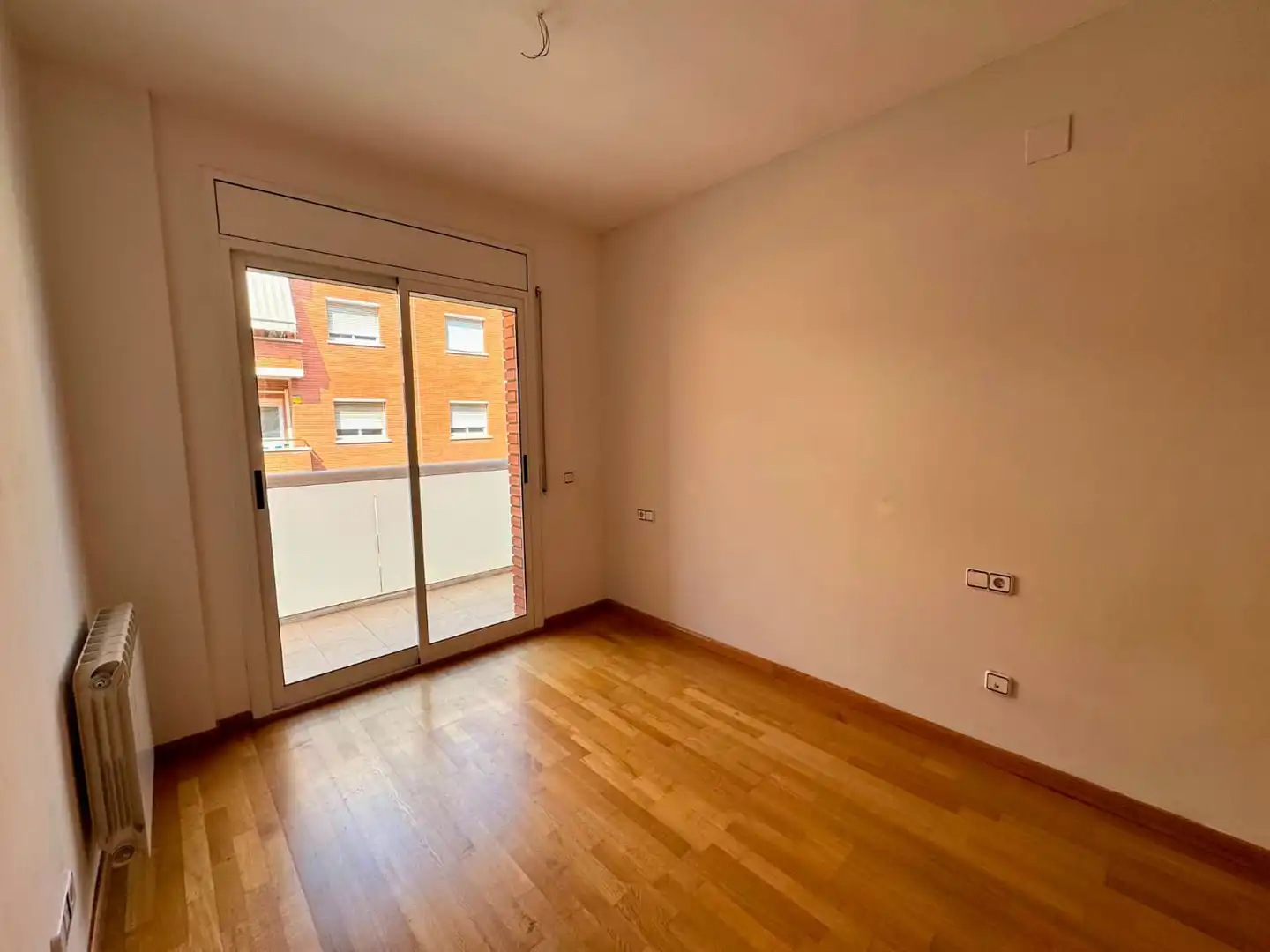 Habitación de Piso en venta en Molins de Rei con Aire acondicionado, Calefacción y Parquet