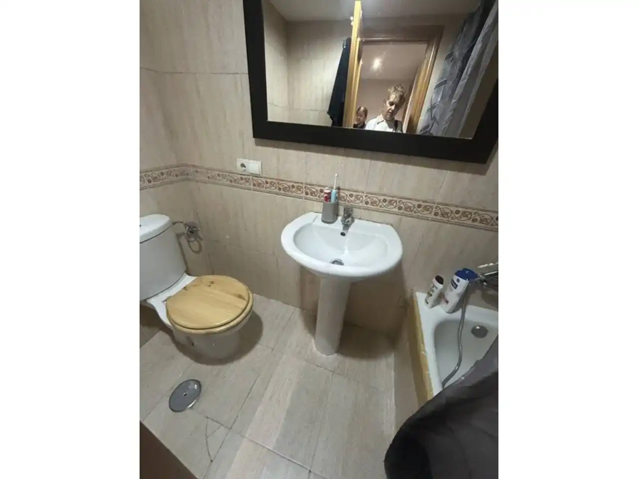 Bathroom of Flat for sale in Roquetas de Mar  with Air Conditioner, Terrace and Community pool