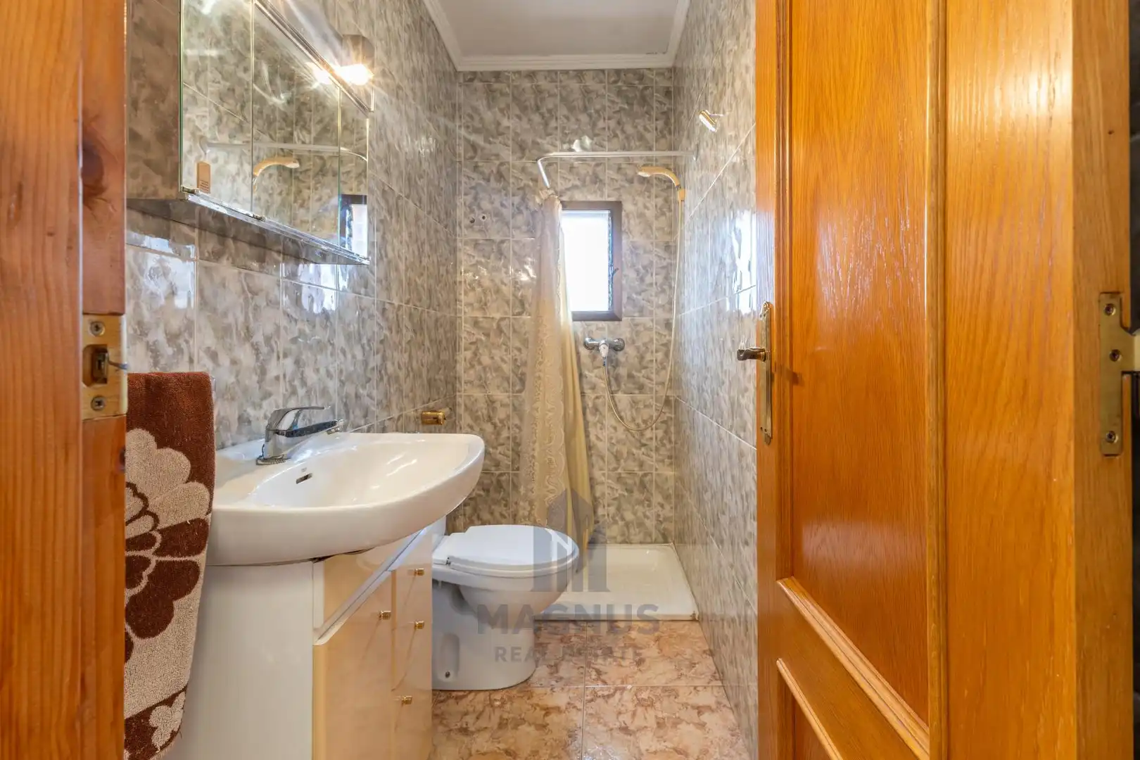 Bathroom of Country homes for sale in Albal  with Air Conditioner and Terrace