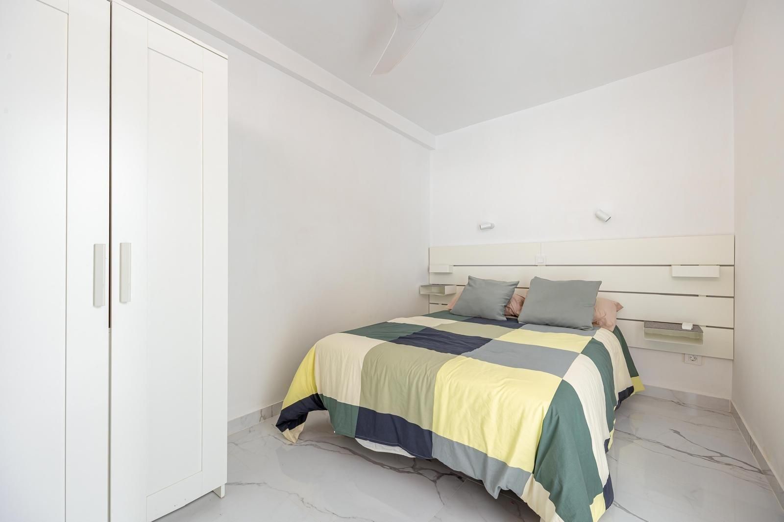 Habitación de Apartamento en venta en San Bartolomé de Tirajana con Aire acondicionado, Jardín privado y Amueblado