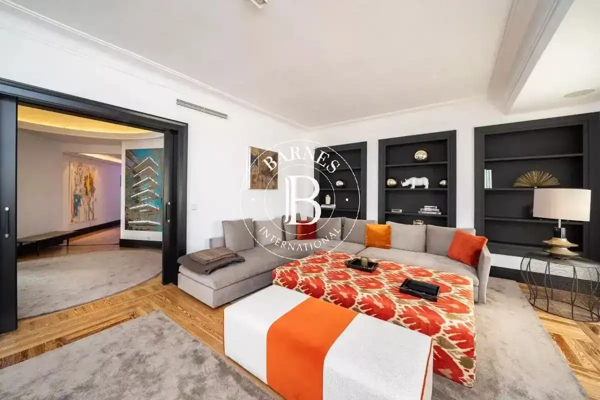 Sala d'estar de Pis de lloguer en  Madrid Capital amb Aire condicionat, Calefacció i Moblat