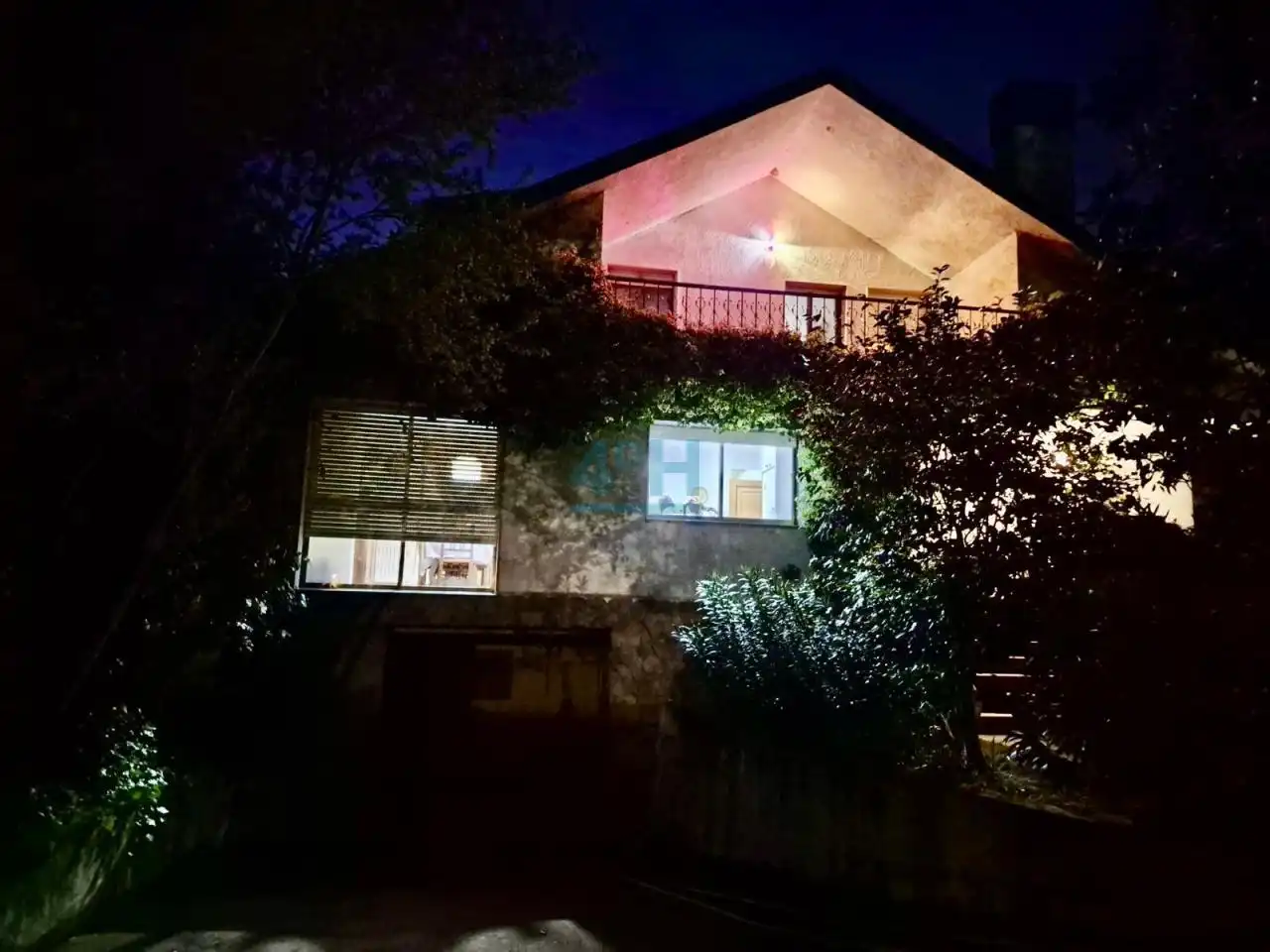Vista exterior de Casa o xalet en venda en San Cibrao das Viñas amb Calefacció, Jardí privat i Terrassa
