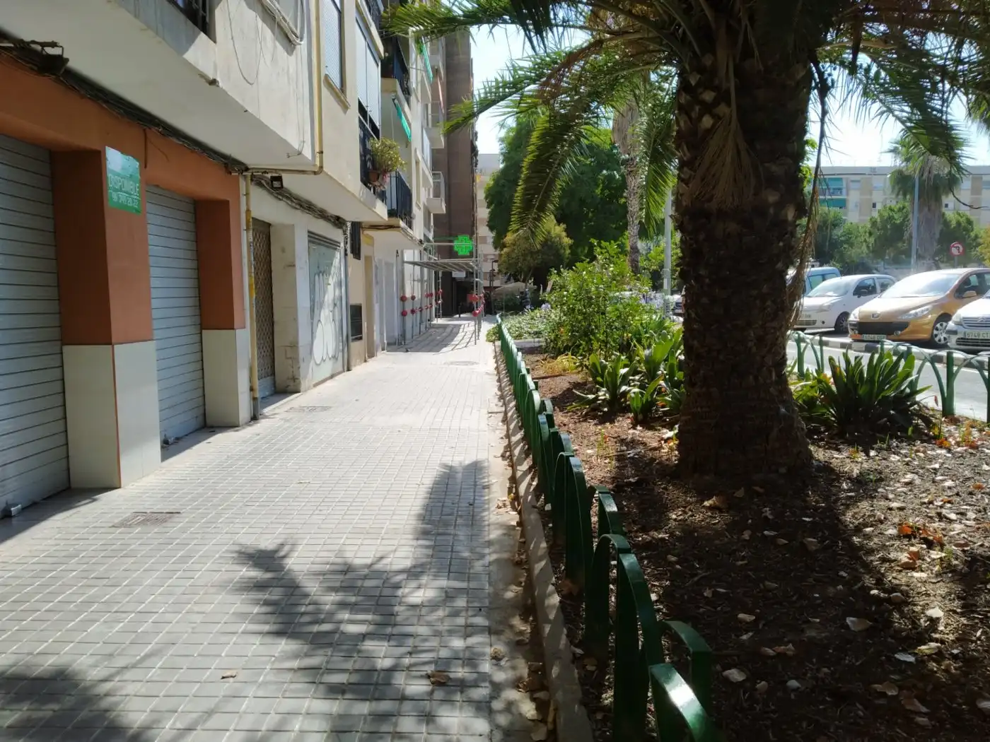 Vista exterior de Local de alquiler en Valencia con Amueblado