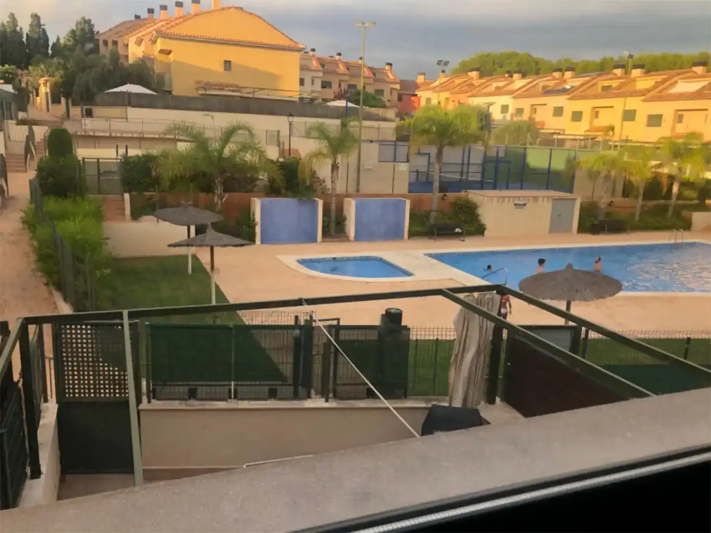 Piscina de Casa adosada de lloguer en Bétera amb Aire condicionat, Piscina i Balcó