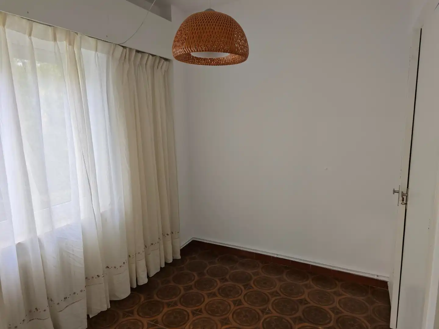 Wohnung zur Miete in Avenida da Coruña, Campus Sur - Santa Marta