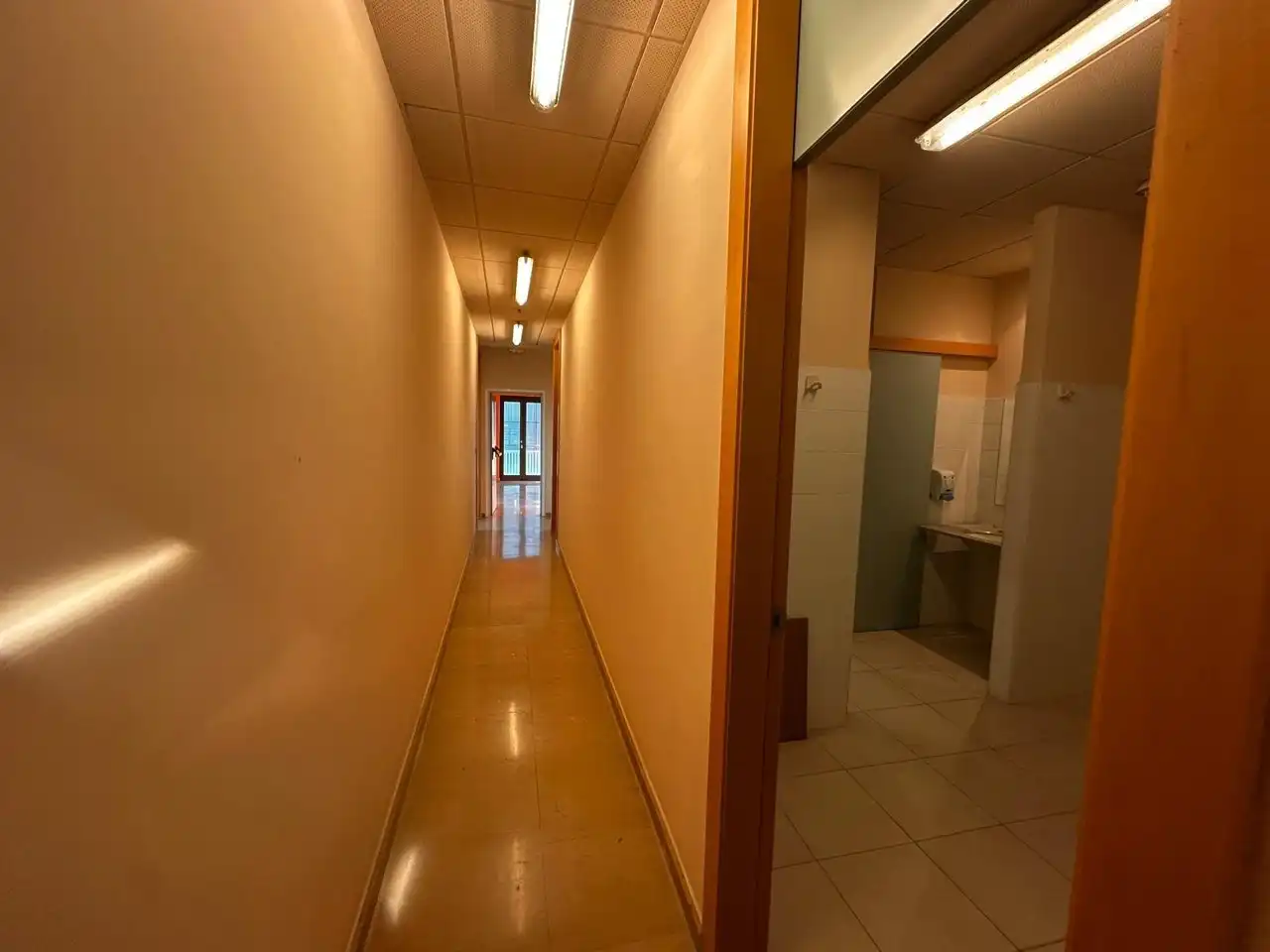 Local comercial de lloguer a JOSEP UMBERT I VENTURA, imagen 15