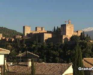 Vista exterior de Pis de lloguer en  Granada Capital amb Aire condicionat, Calefacció i Moblat