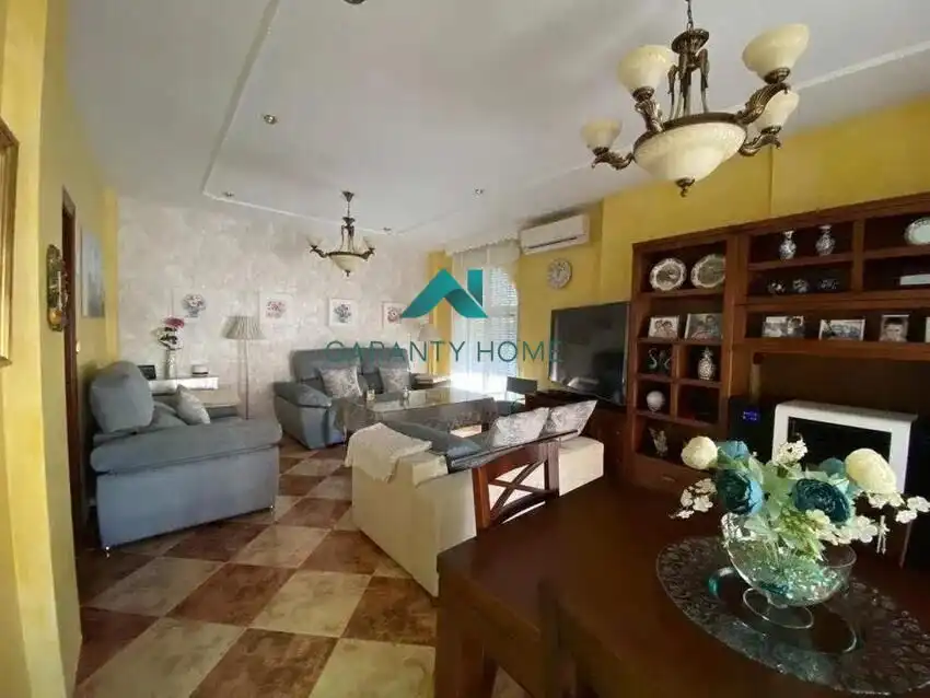 Sala de estar de Casa adosada en venta en Dúrcal con Aire acondicionado, Calefacción y Terraza