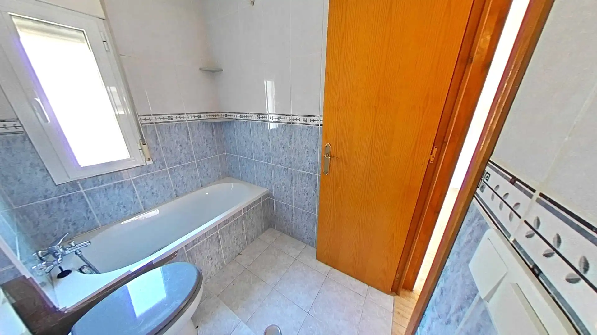 Bathroom of Flat for sale in Orihuela ciudad