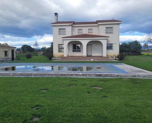 Vista exterior de Casa o xalet en venda en Talavera de la Reina