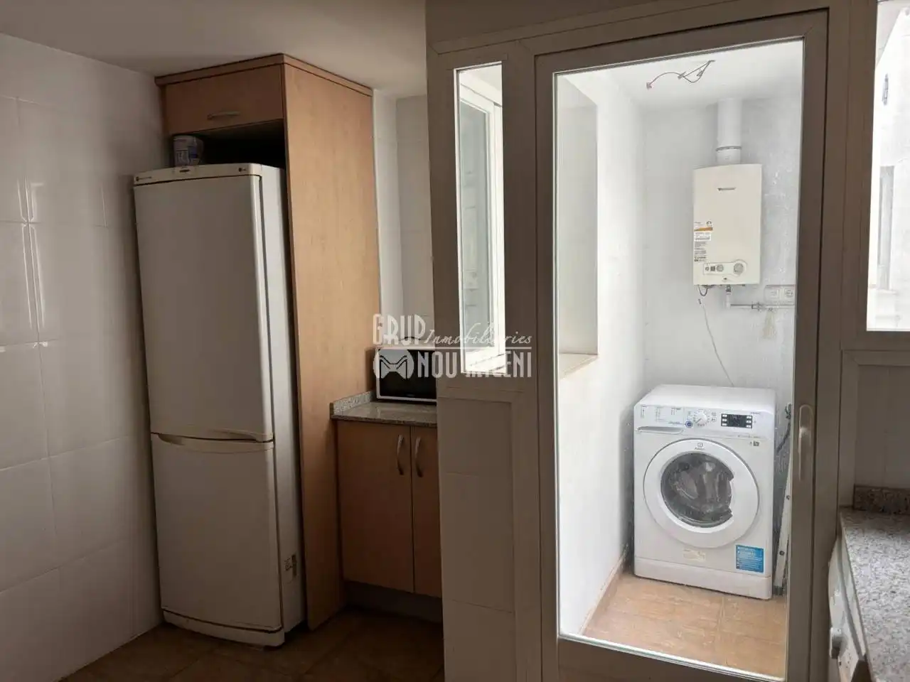 Schlafzimmer von Wohnung zur Miete in Catarroja mit Klimaanlage, Abstellraum und Balkon