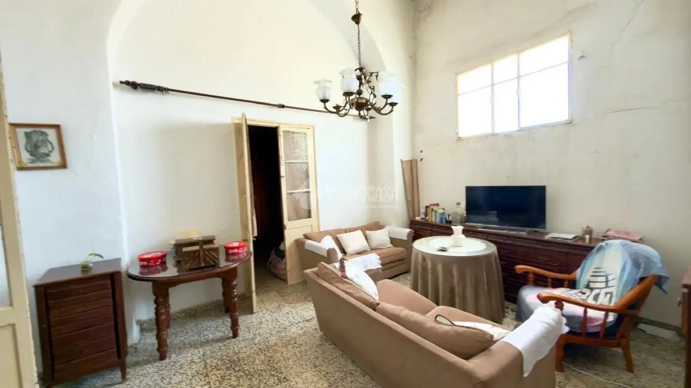 Sala d'estar de Casa adosada en venda en Jimena de la Frontera amb Traster