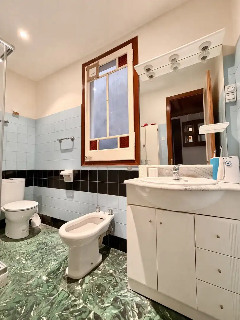 Baño de Piso en venta en Barcelona con Balcón