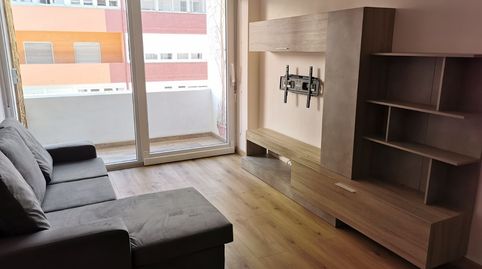 Foto 2 de Piso en venta en Calle Isaac Peral, 34, Numancia - San Fernando, Santander