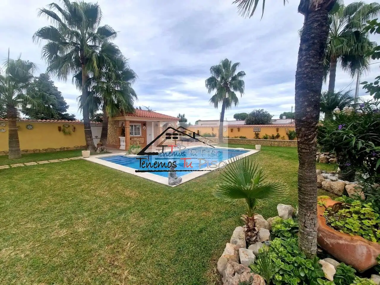 Piscina de Finca rústica en venda en Benicarló amb Jardí privat, Terrassa i Piscina