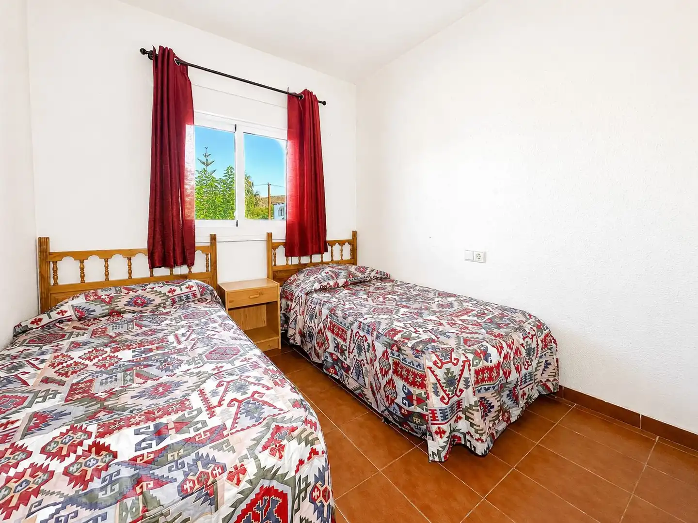 Dormitori de Casa o xalet en venda en El Campello amb Aire condicionat, Terrassa i Piscina