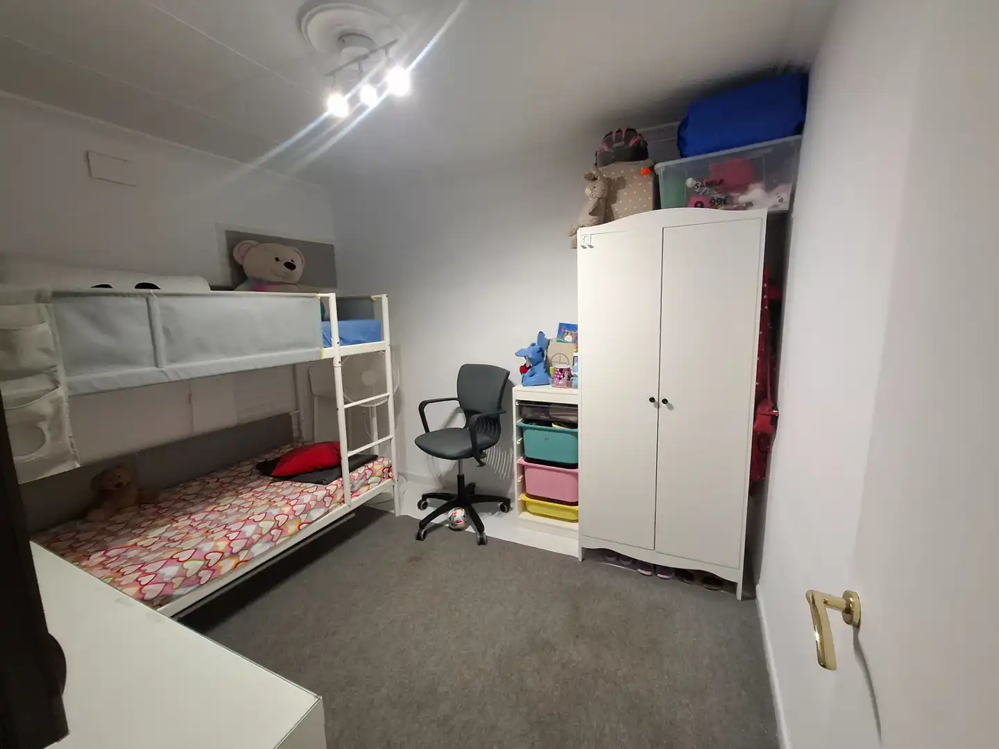 Bedroom of Flat for sale in Salut - Lloreda