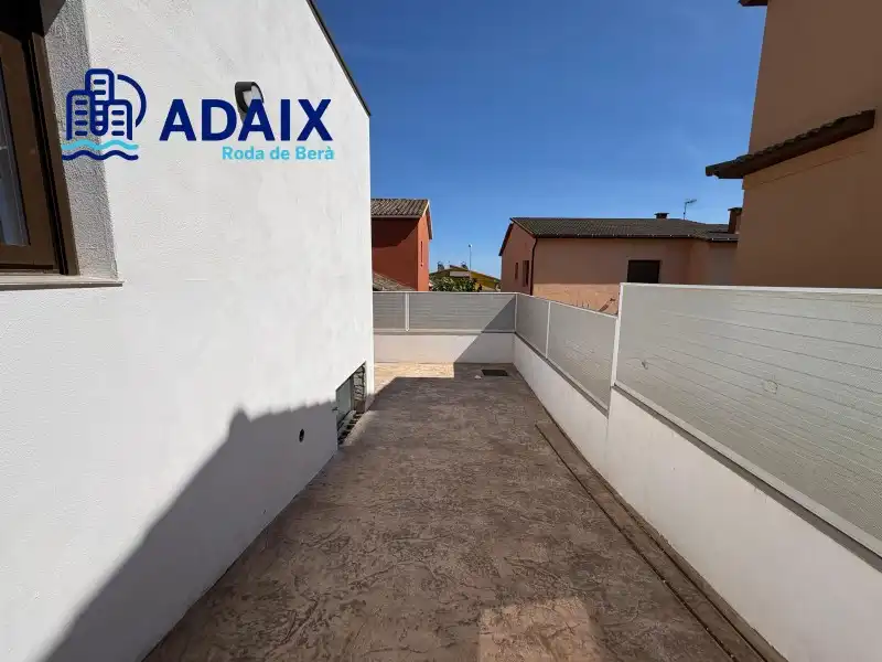 Terraza de Casa o chalet en venta en Roda de Berà con Calefacción, Terraza y Piscina
