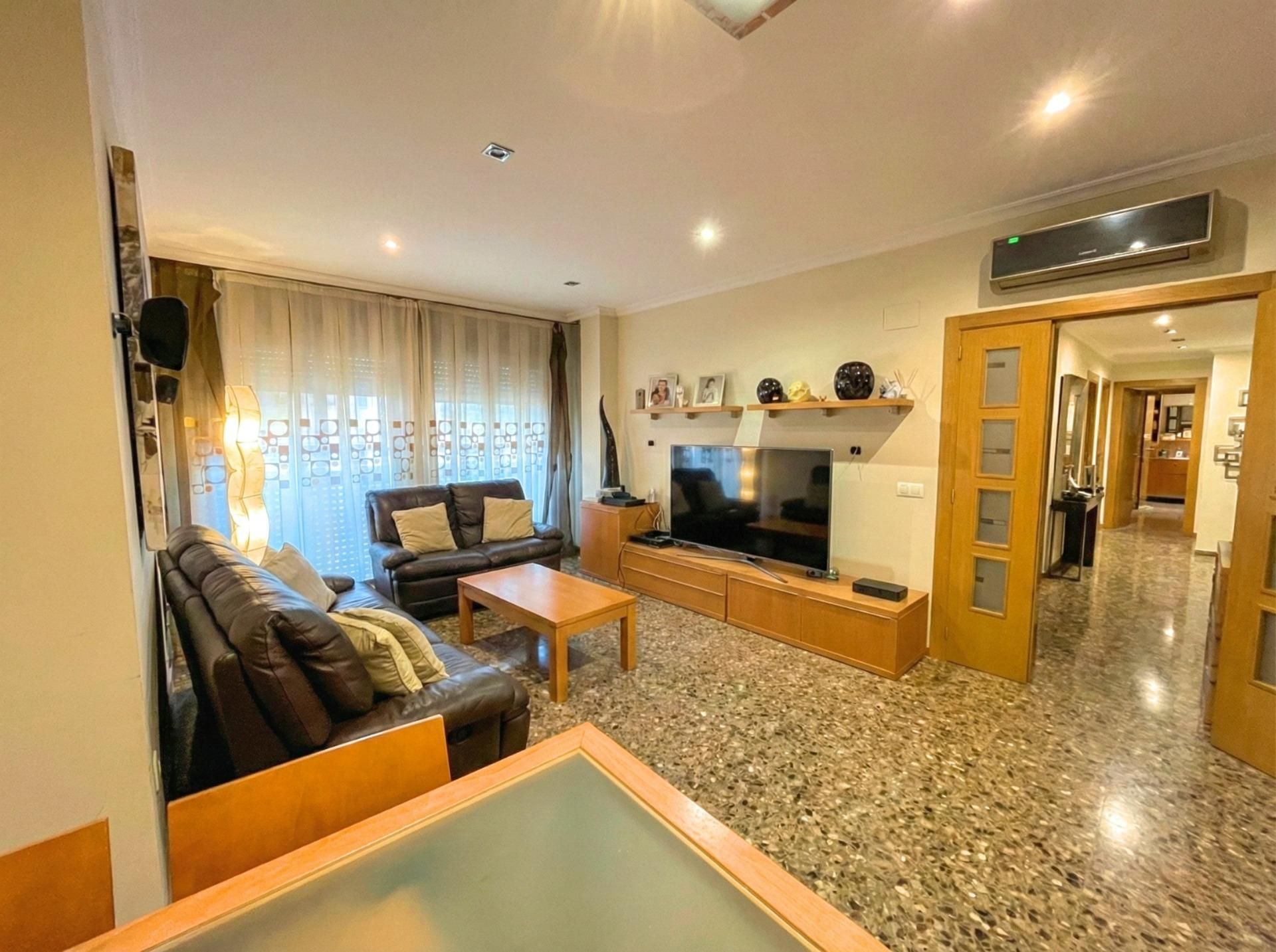 Exterior view of Flat for sale in Nules  with Air Conditioner, Storage room and Furnished