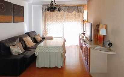 Living room of Flat for sale in  Huelva Capital  with Heating, Parquet flooring and Furnished