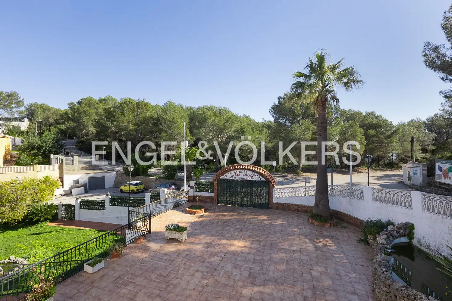 Vista exterior de Casa o chalet en venta en La Font d'en Carròs con Aire acondicionado, Calefacción y Jardín privado