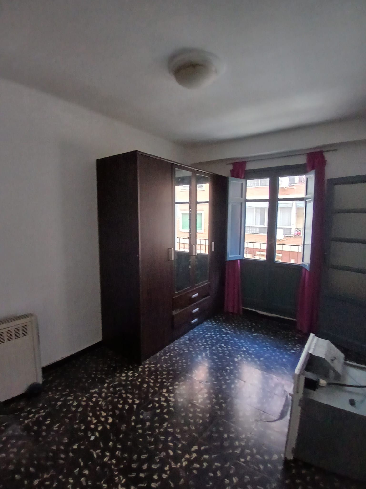 Habitación de Piso en venta en  Valencia Capital con Balcón