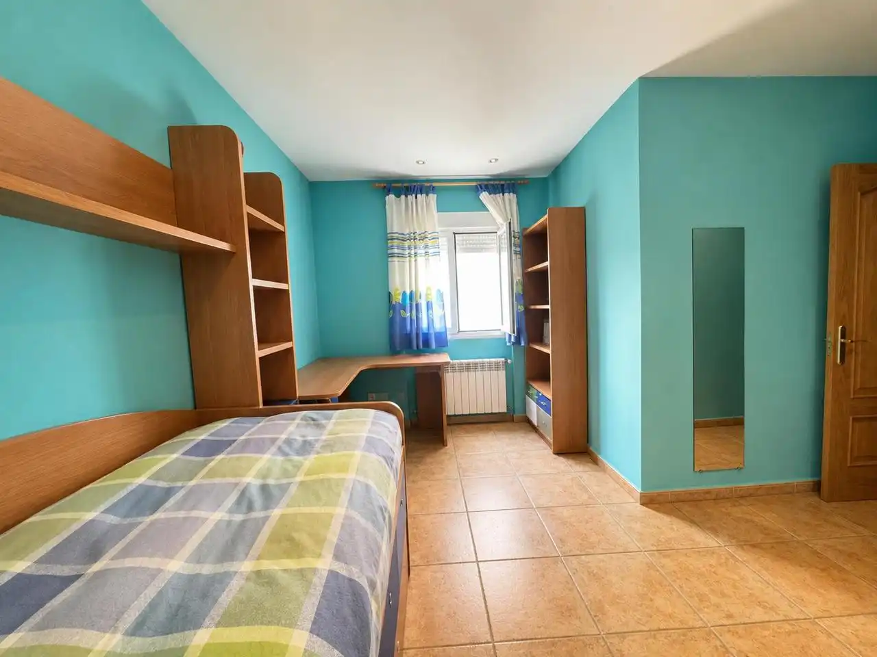 Schlafzimmer von Haus oder Chalet zum Verkauf in Galapagar mit Klimaanlage, Heizung und Privatgarten