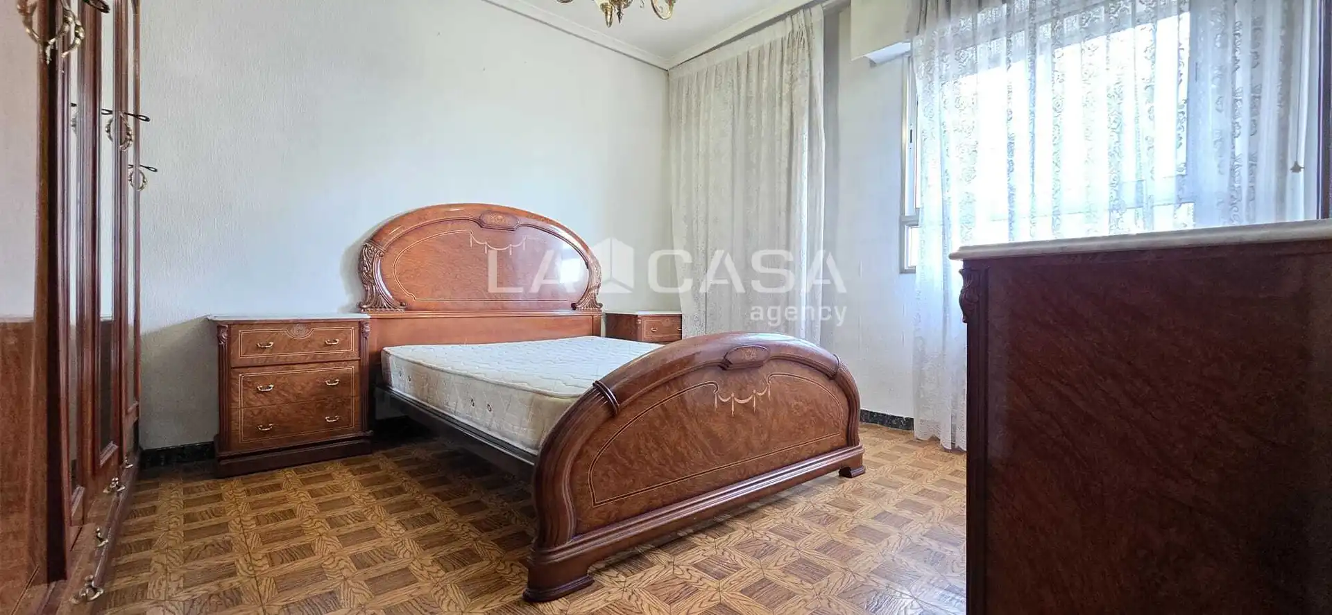 Habitación de Piso en venta en Valladolid con Calefacción y Balcón