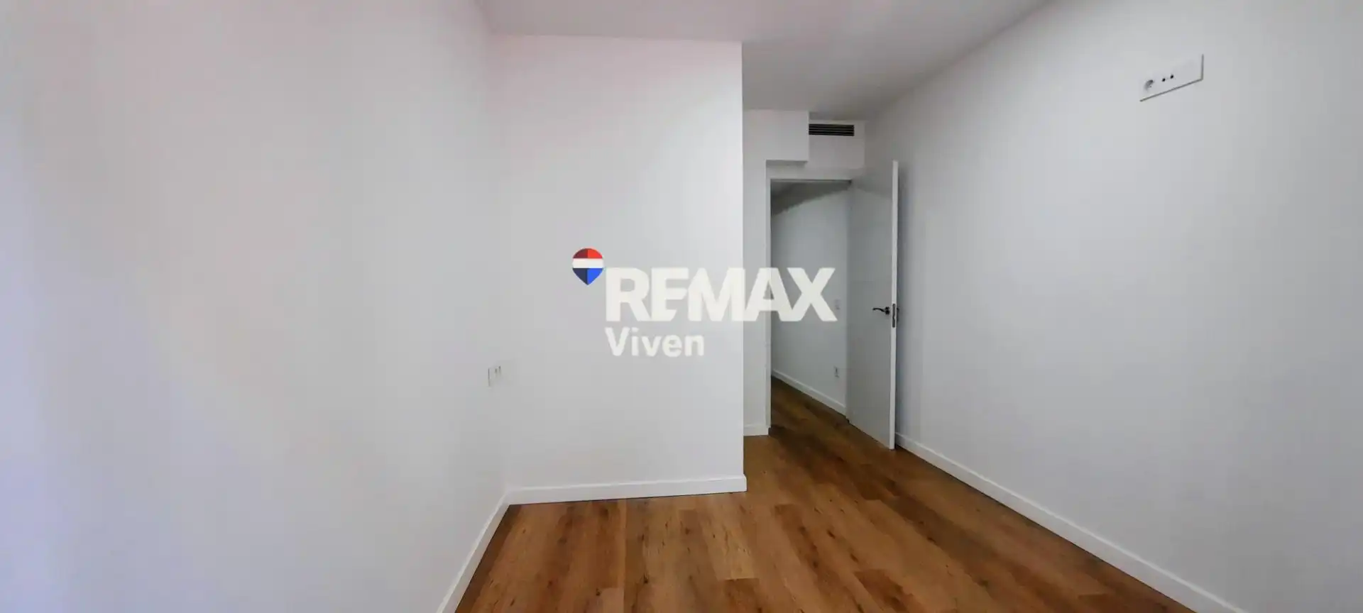 Habitación de Planta baja en venta en Vilanova i la Geltrú con Aire acondicionado, Calefacción y Parquet