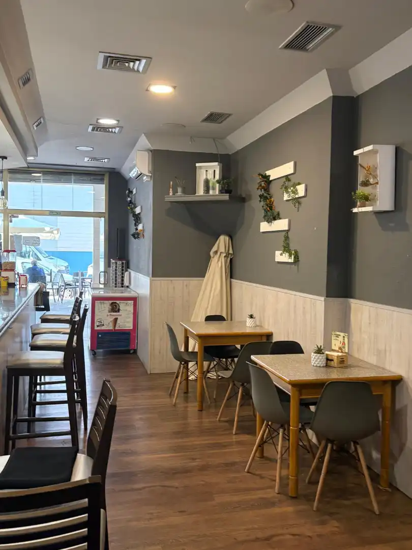 Dining room of Commercial properties for sale in  Logroño  with Air Conditioner, Heating and Terrace