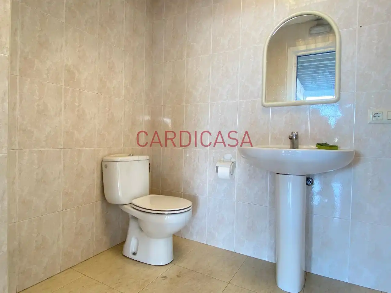 Baño de Nave industrial de alquiler en Vigo 