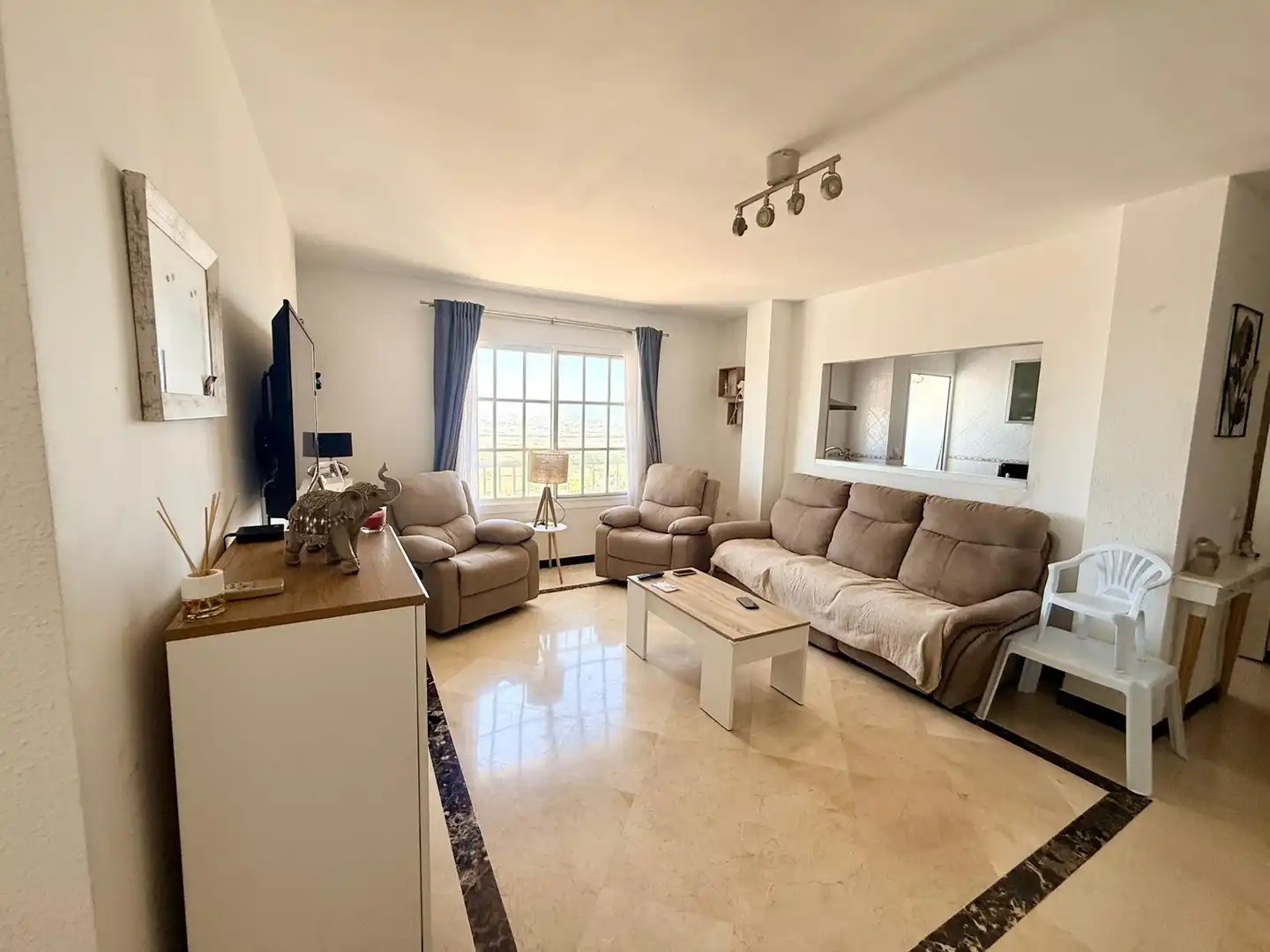Casa aparellada amb jardí en venda a Calle QUITAPENAS, imagen 15