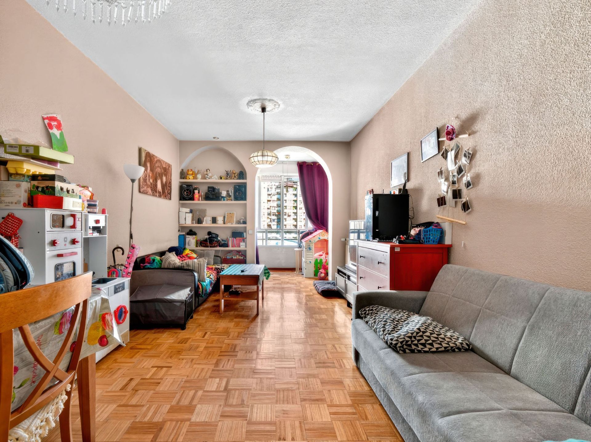 Living room of Flat for sale in  Madrid Capital  with Heating and Storage room
