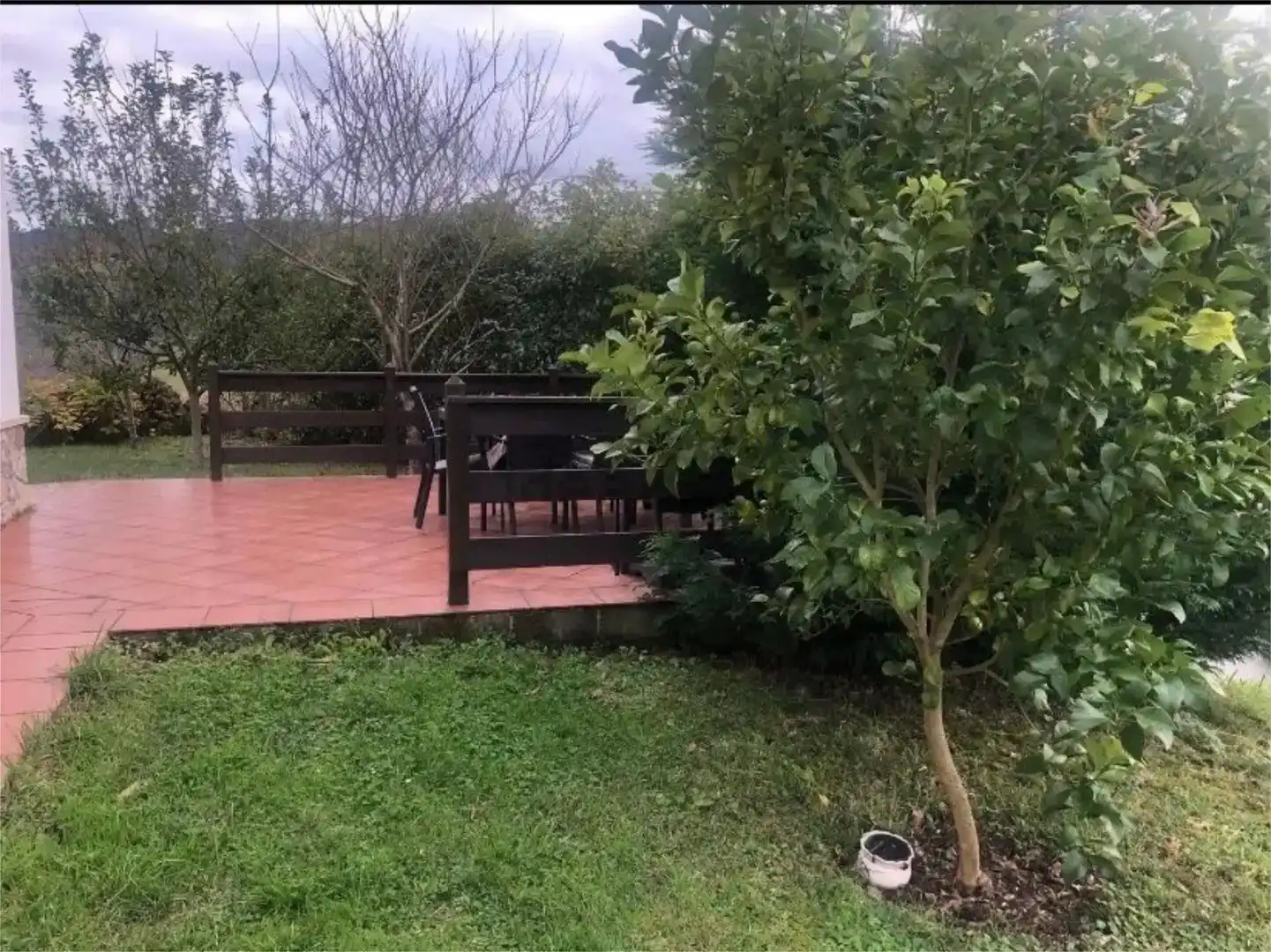Terraza de Piso en venta en Parres con Jardín privado, Parquet y Trastero