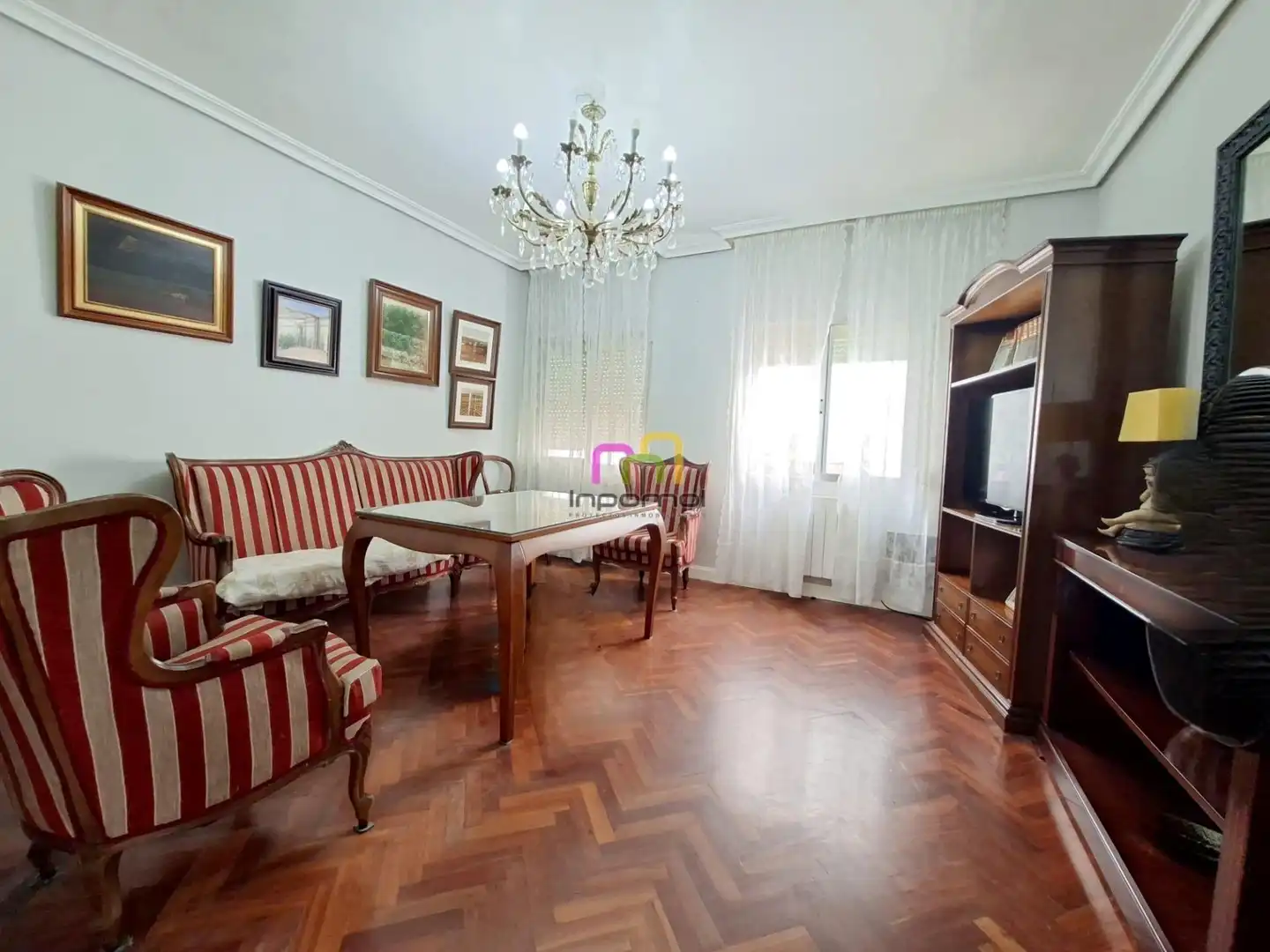 Sala d'estar de Pis en venda en Badajoz amb Calefacció i Parquet