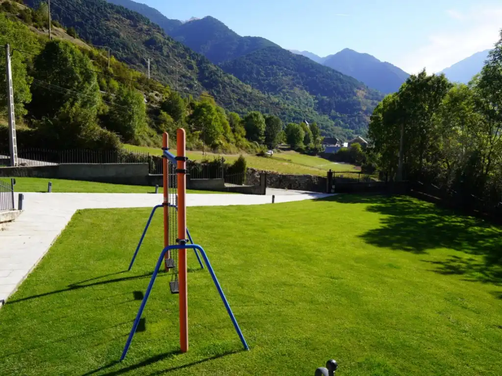 Garden of Houses for sale in Bielsa, Huesca