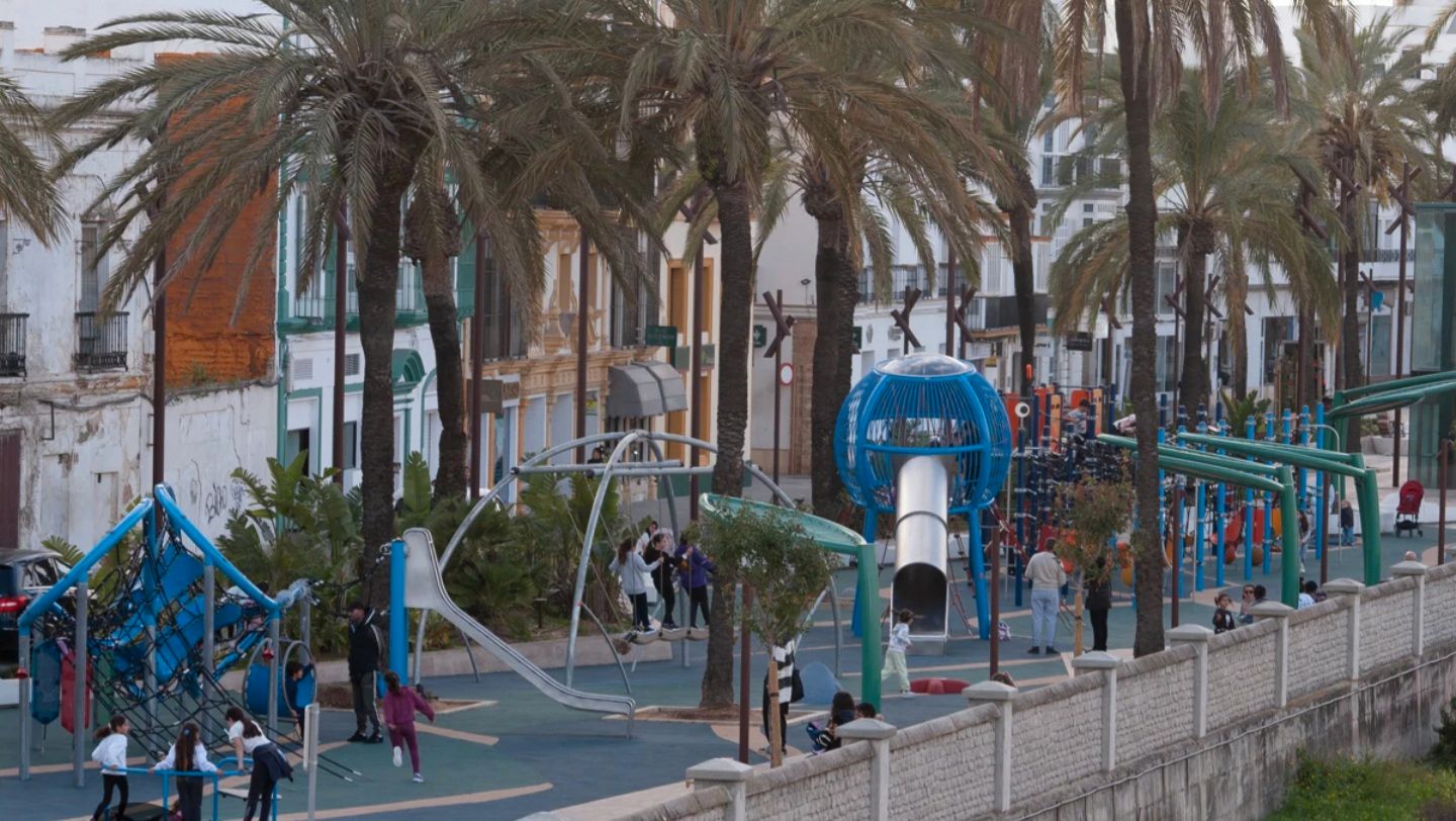 Vista exterior de Pis en venda en Chiclana de la Frontera amb Aire condicionat, Calefacció i Balcó