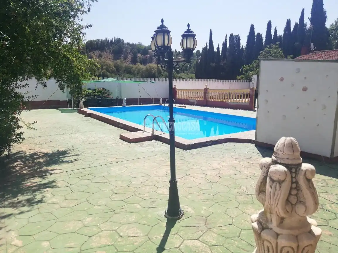 Piscina de Finca rústica en venda en Jaén amb Aire condicionat