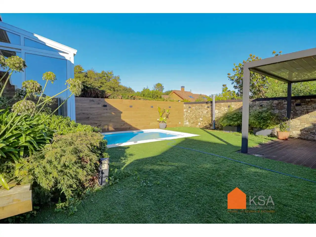 Houses for sale in Calle Piñeiro de Villestro, Parroquias de Santiago