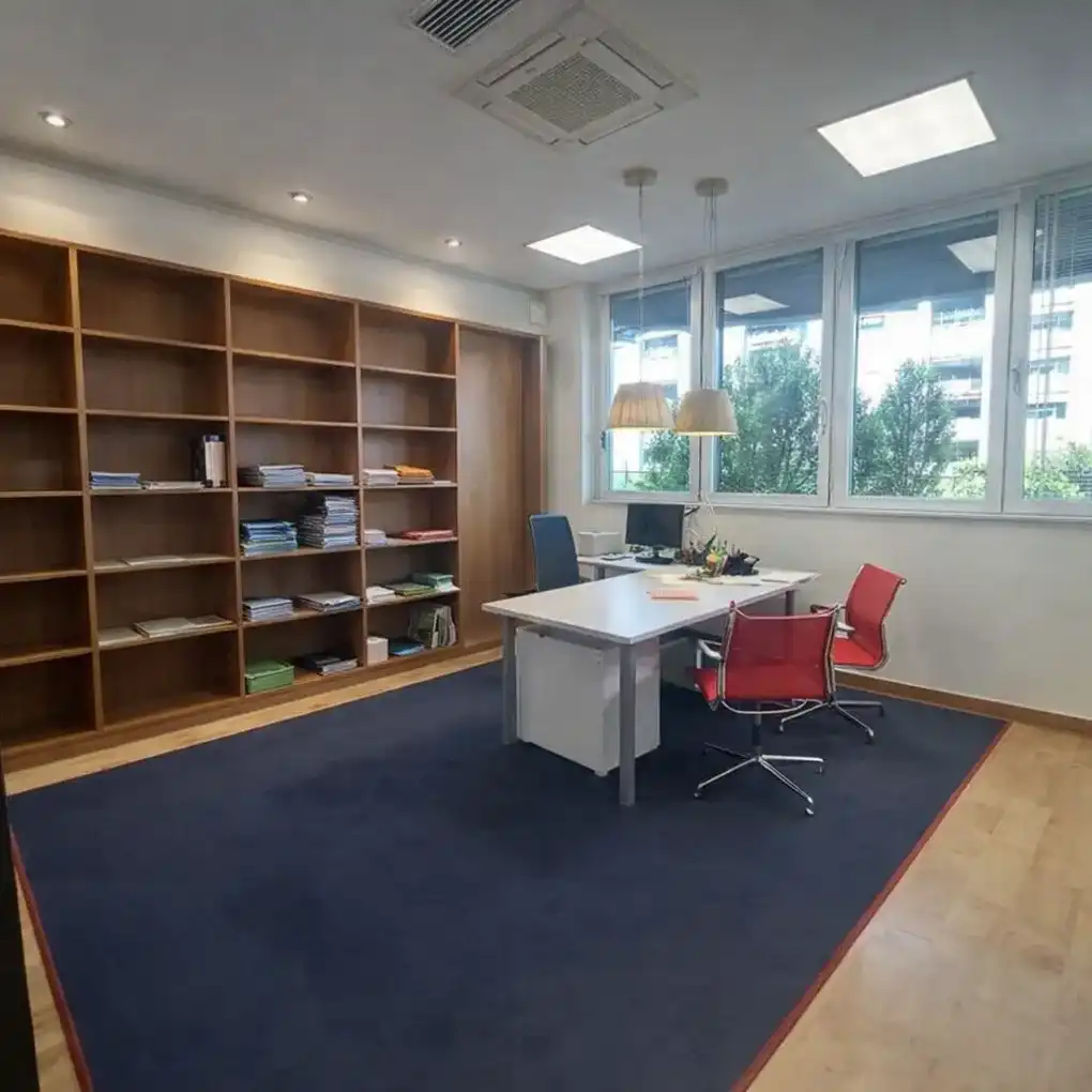 Büro zur Miete in Vitoria - Gasteiz mit Klimaanlage und Heizung