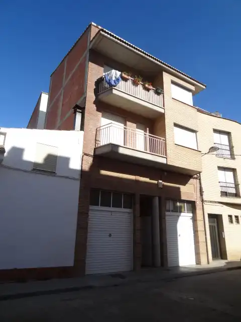 Vista exterior de Piso en venta en Binéfar
