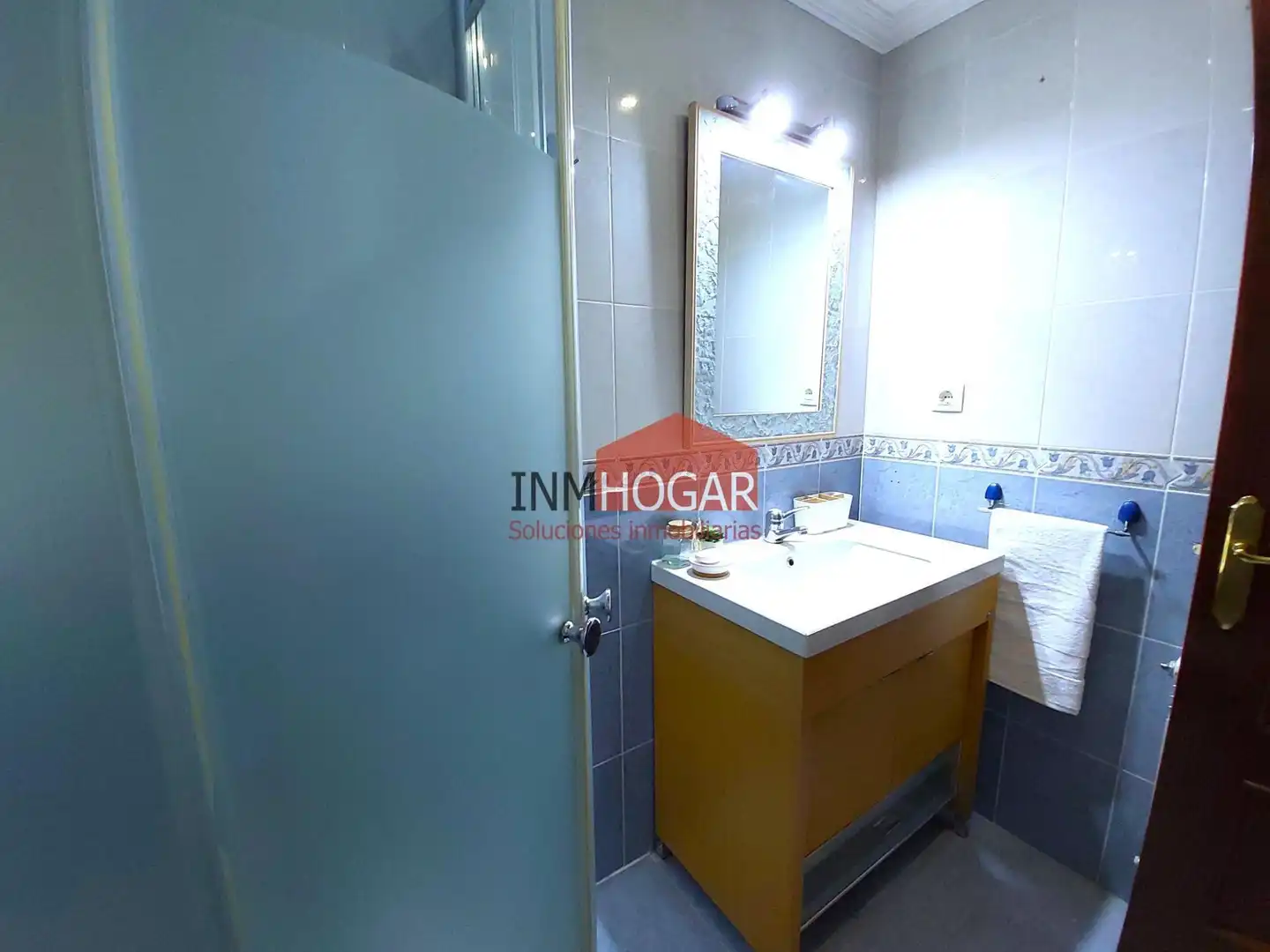 Baño de Piso en venta en Ávila con Calefacción y Trastero