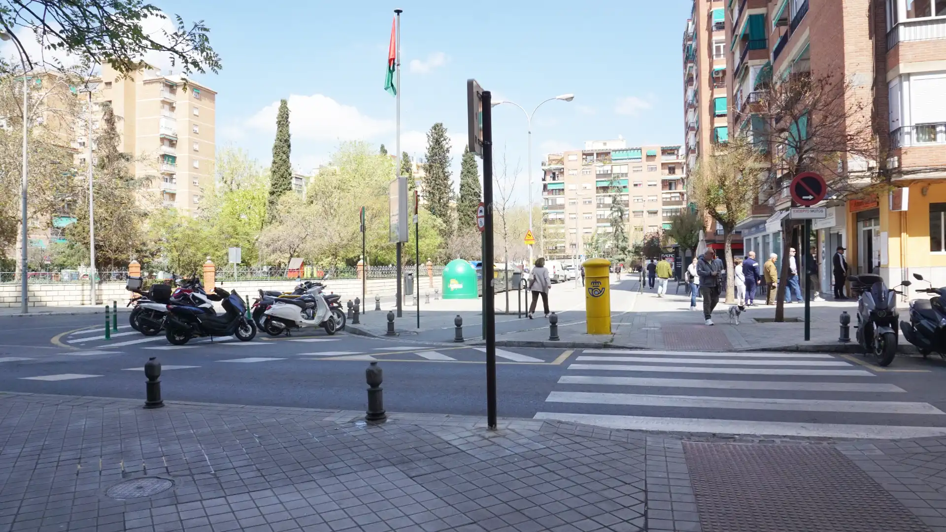 Vista exterior de Local de alquiler en Granada