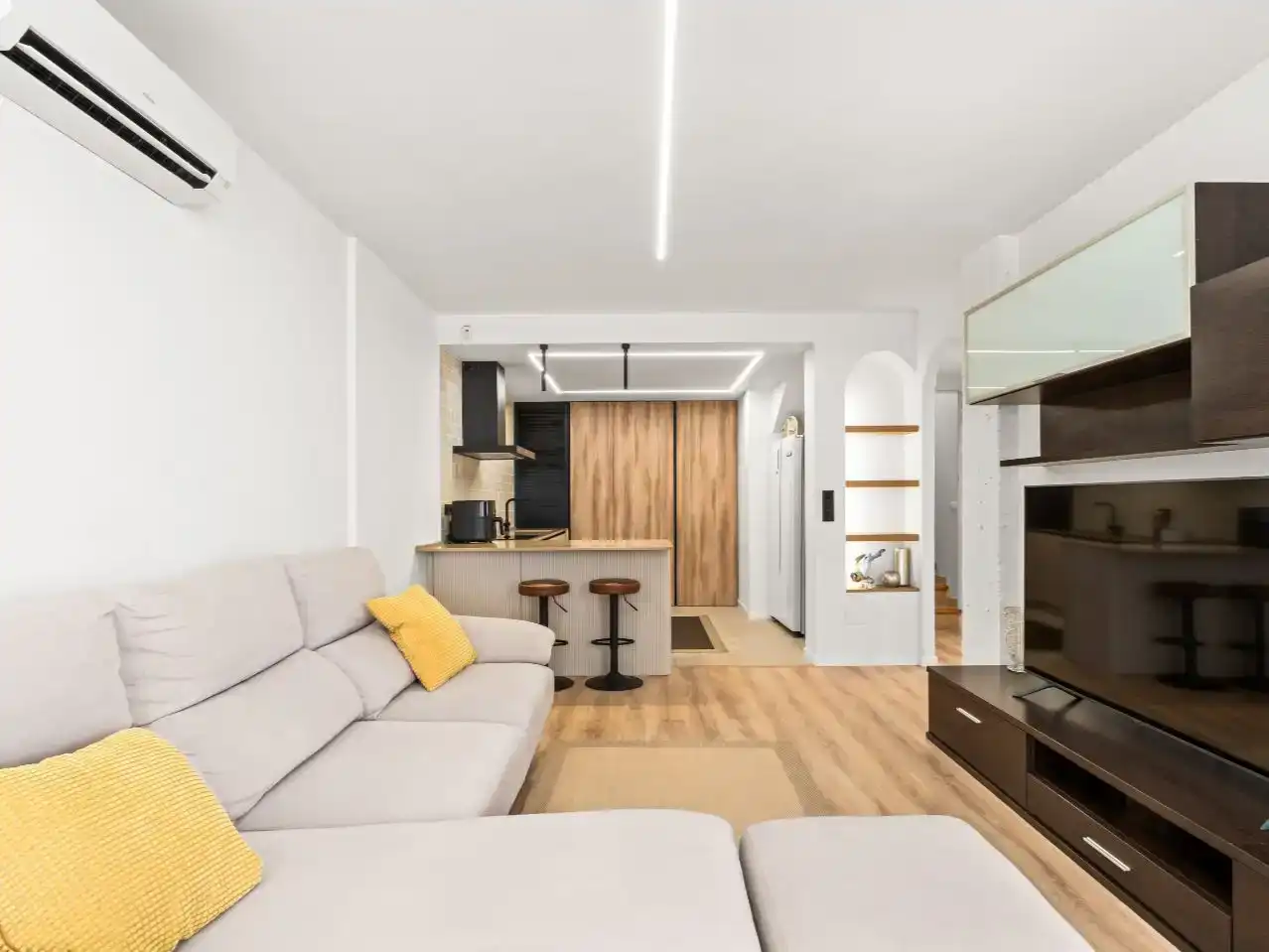 Sala d'estar de Casa o xalet en venda en Torrevieja amb Aire condicionat, Piscina i Balcó