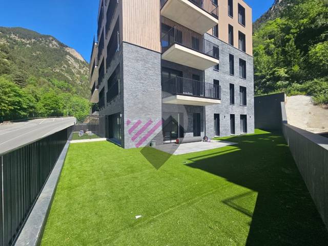 Piso en Alquiler en CG-4, 82-86 en Arinsal - Erts