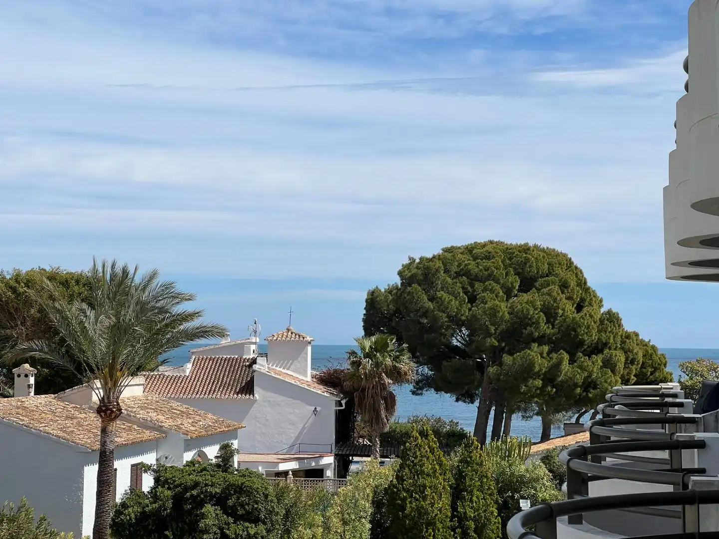 Vista exterior de Estudi en venda en Calpe / Calp amb Aire condicionat, Calefacció i Jardí privat