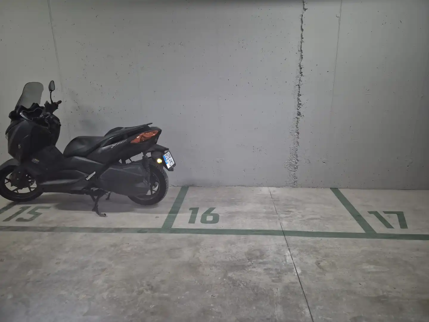 Parking with lift for sale in Carrer de Calassanç Duran 26, imagen 5