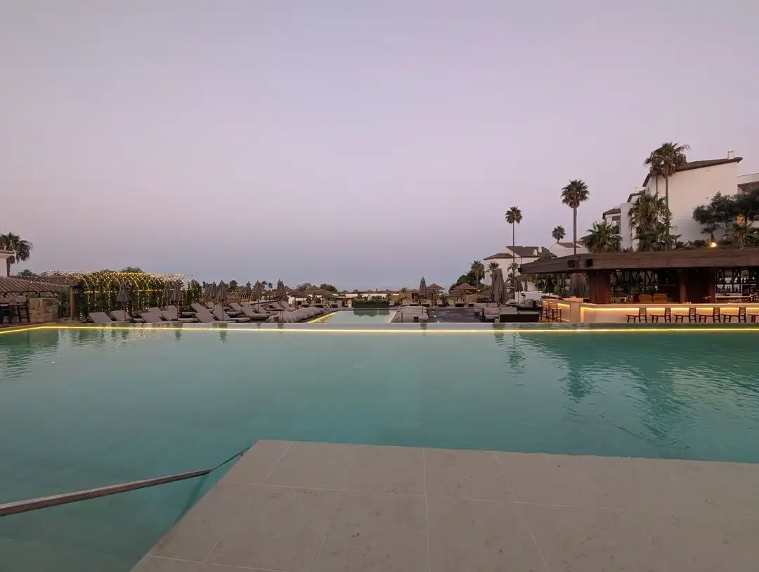Swimming pool of Apartments for rent in La Alcaidesa  with Air Conditioner, Heating and Terrace