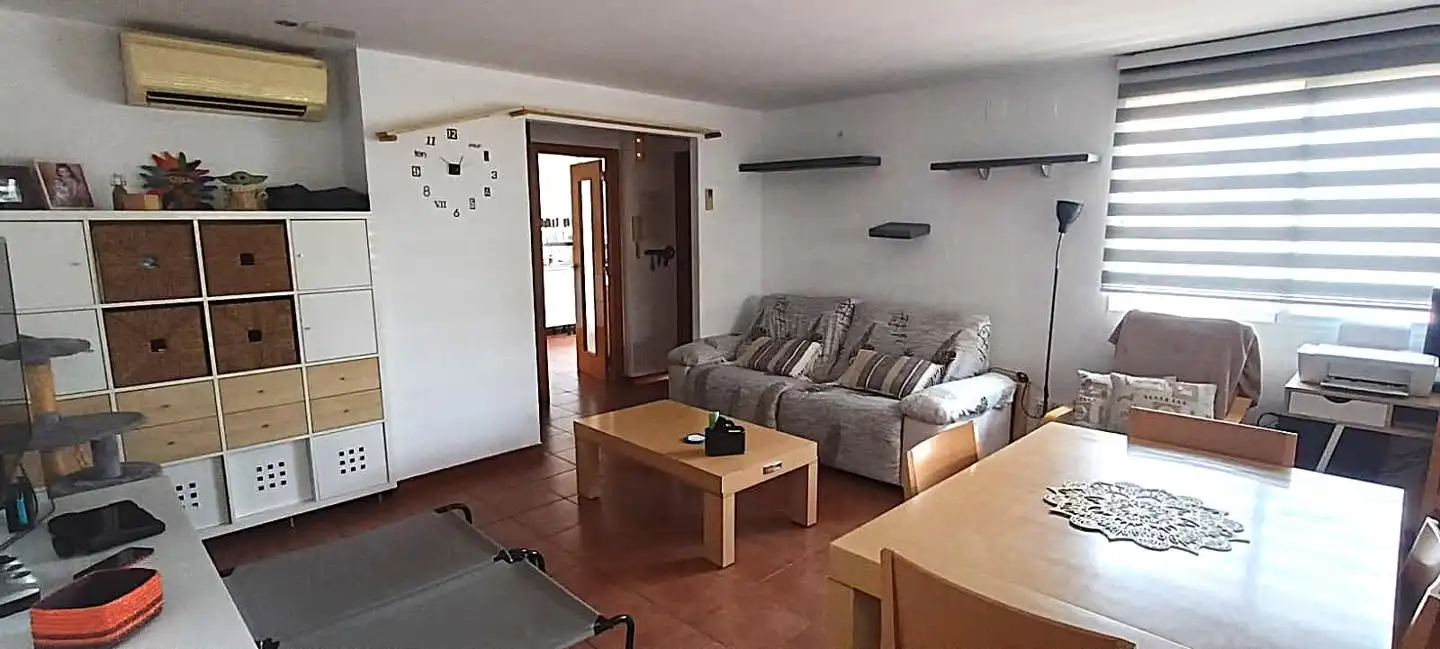 Casa aparellada amb jardí en venda a Coloma, imagen 9