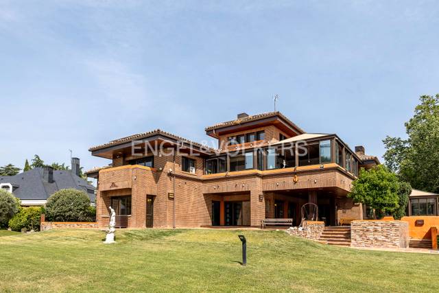 Casa-chalet en Venta en La Florida -  El  Plantío